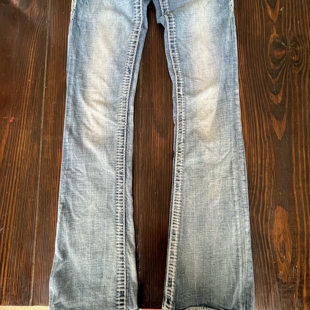 Light Wash Women's Bootcut Jeans - Casual Everyday Style - Picture 14 of 16